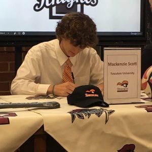 Meet your Posher, Mackenzie